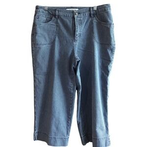 Ladies Croft And Barrow Striped Capri‎ Size 10 Stretch